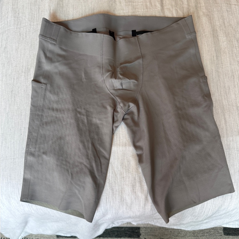 Gray Men's Lululemon Running Tights